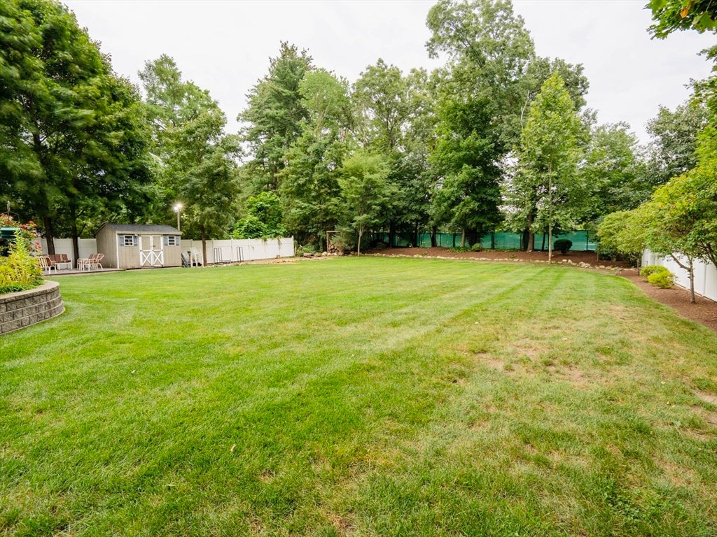 21 Helen Dr, Marlborough, MA Photo #32