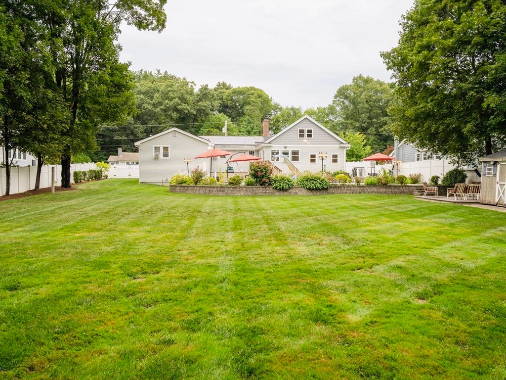 21 Helen Dr, Marlborough, MA Photo #31