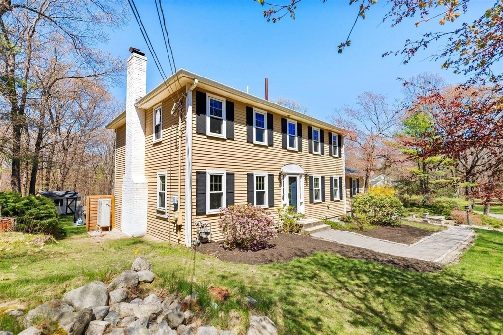 16 Wayland Hills Rd