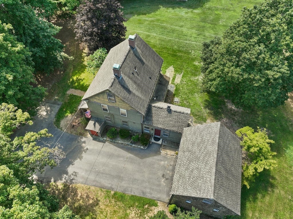 10 Poquanticut Ave, Easton, MA Photo #5