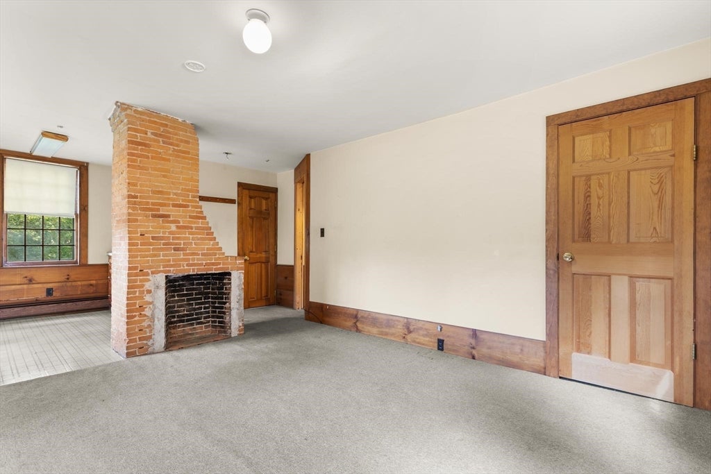 10 Poquanticut Ave, Easton, MA Photo #33