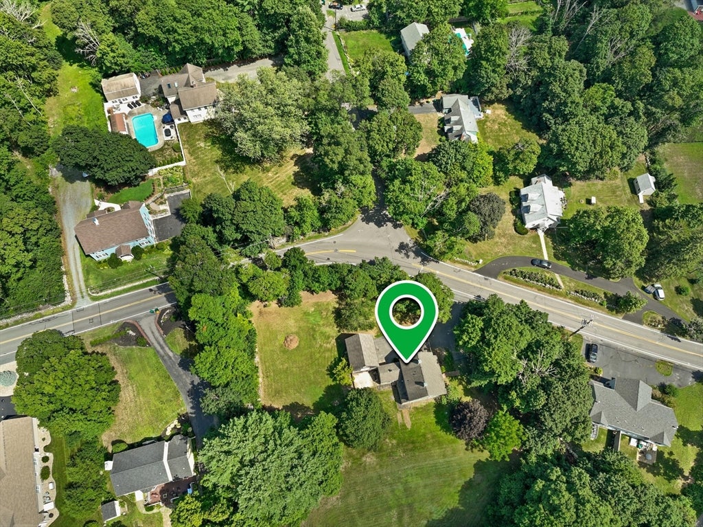 10 Poquanticut Ave, Easton, MA Photo #42