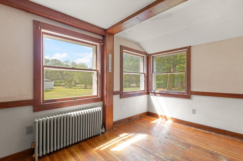 10 Poquanticut Ave, Easton, MA Photo #28