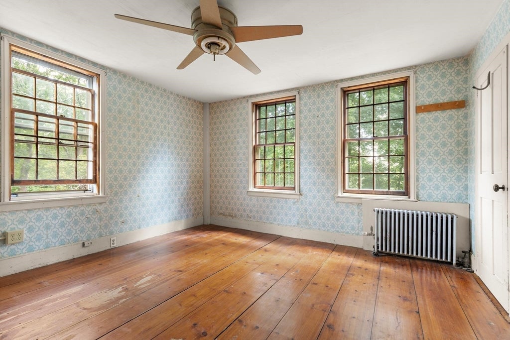 10 Poquanticut Ave, Easton, MA Photo #23