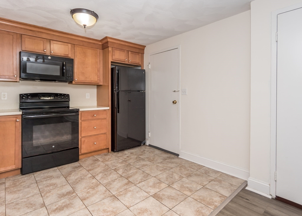 1105 Lexington St 4-1