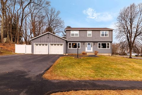 Photo of 136 Winthrop Ln, Holden, MA 01520 (MLS # 73470852)