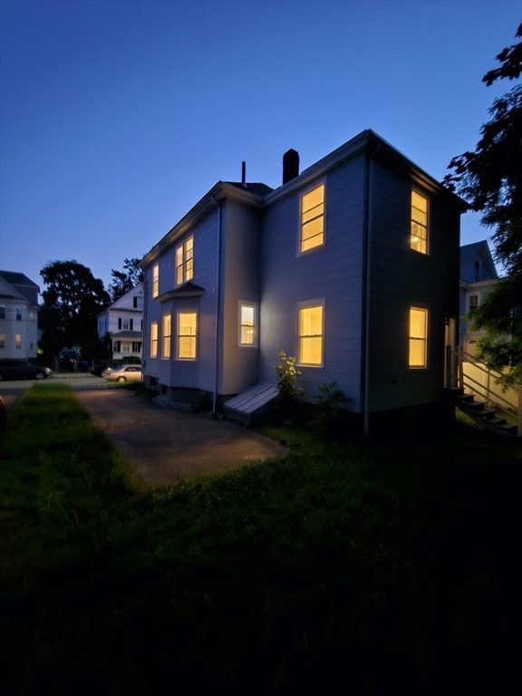 30 Massasoit St