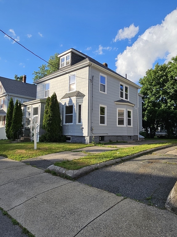 30 Massasoit St
