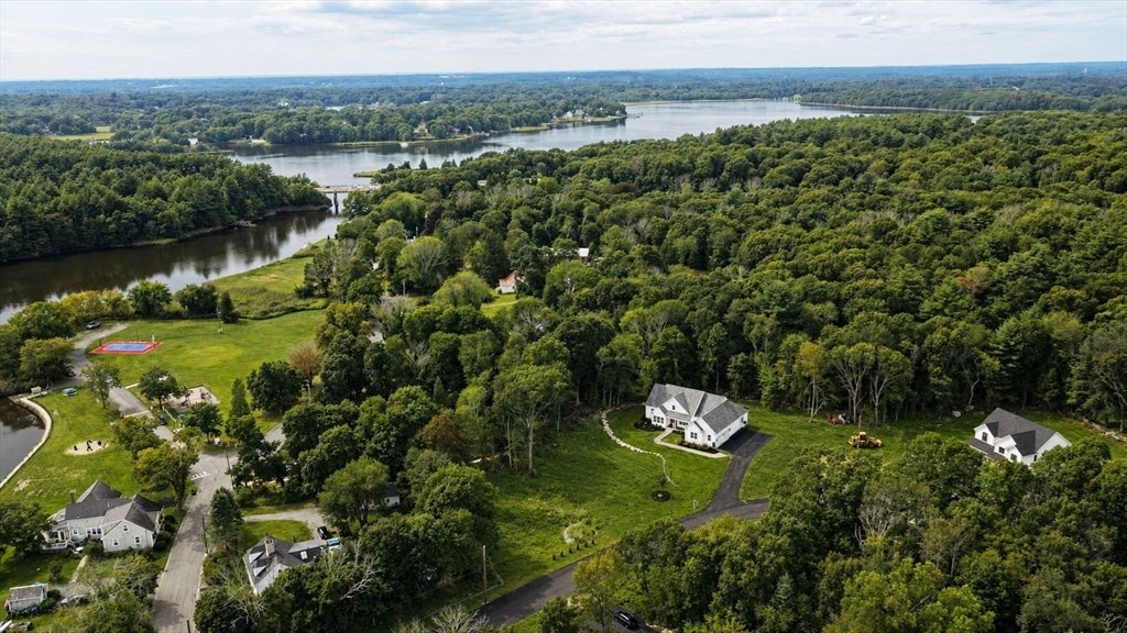 4 Hadley Heights Way