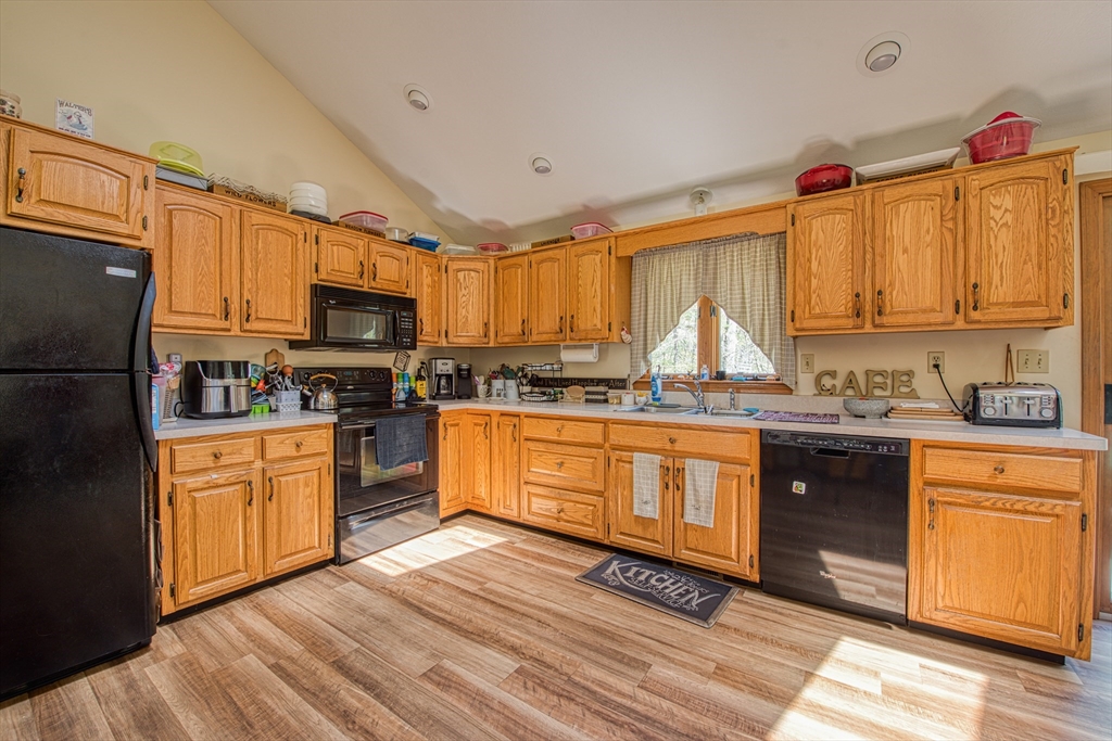1034 Plymouth Street, East Bridgewater, MA Photo #12