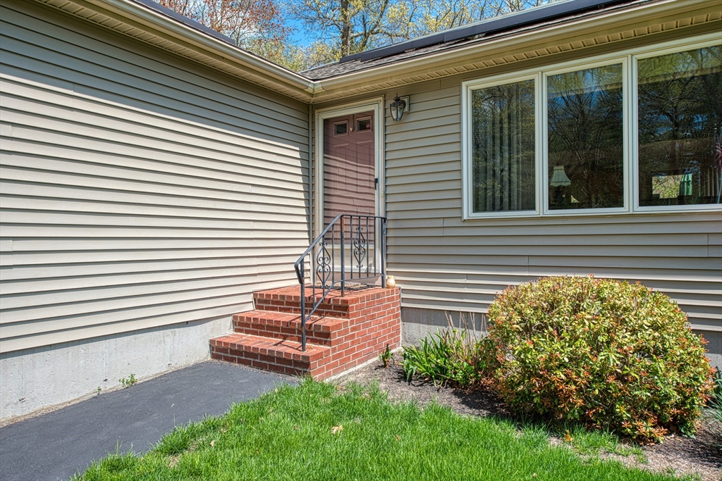 1034 Plymouth Street, East Bridgewater, MA Photo #5