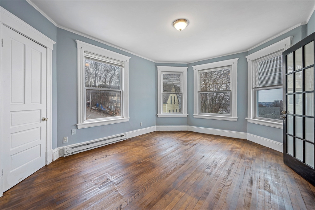 9 Forestdale Rd
