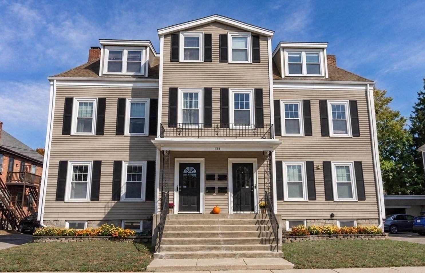138 Robbins Street #1, Waltham, MA, 138 Robbins Street #1, Waltham, MA Photo #1