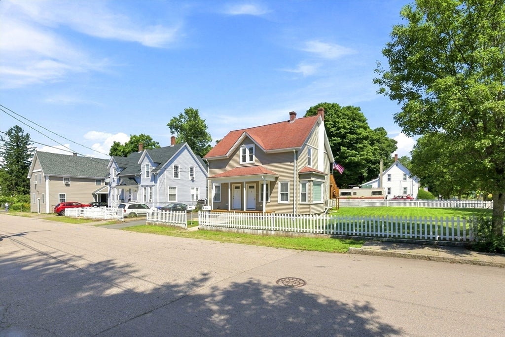 78 Parker St