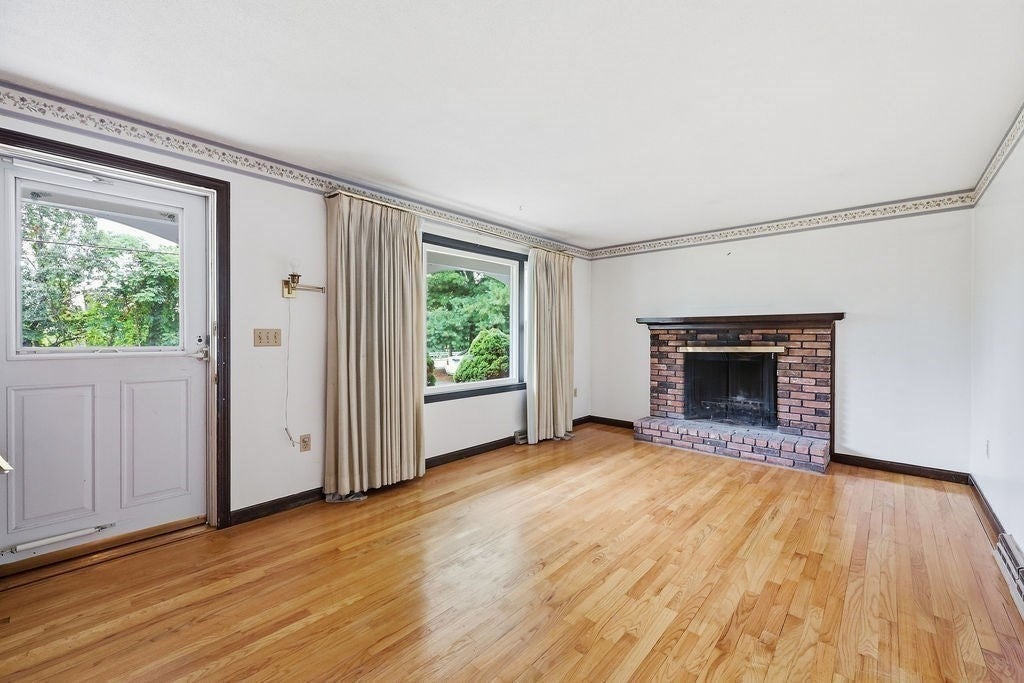617 River Rd, Agawam, MA, 617 River Rd, Agawam, MA Photo #4