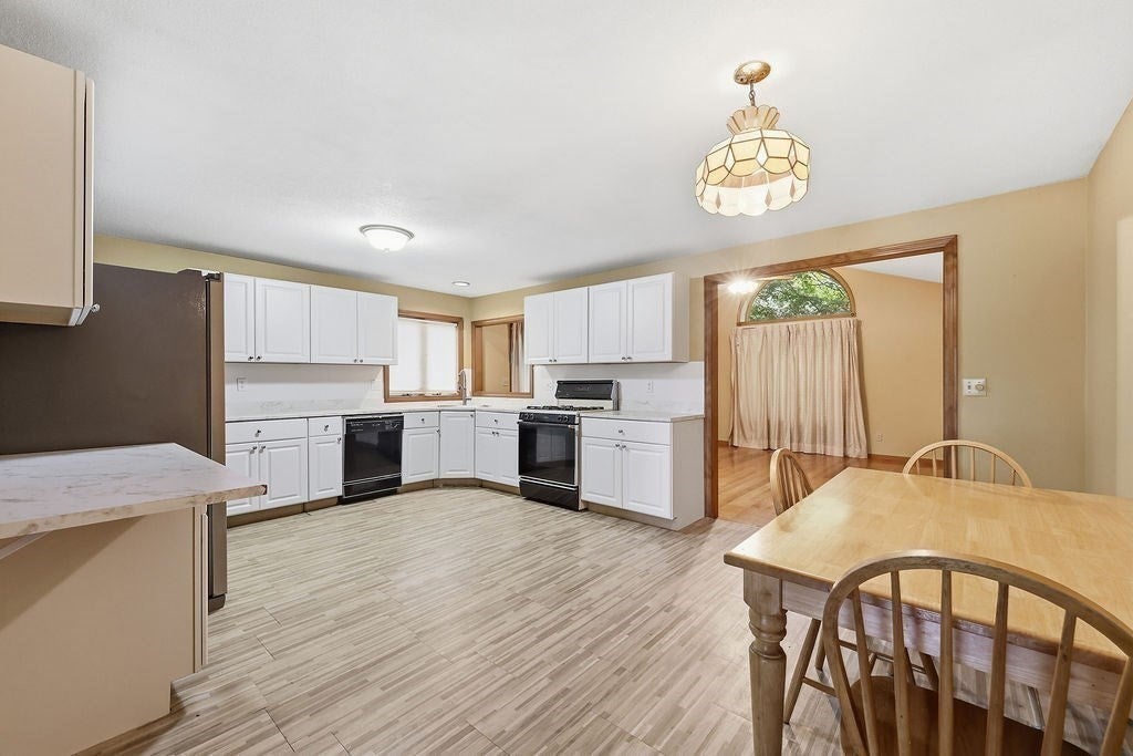 617 River Rd, Agawam, MA, 617 River Rd, Agawam, MA Photo #5