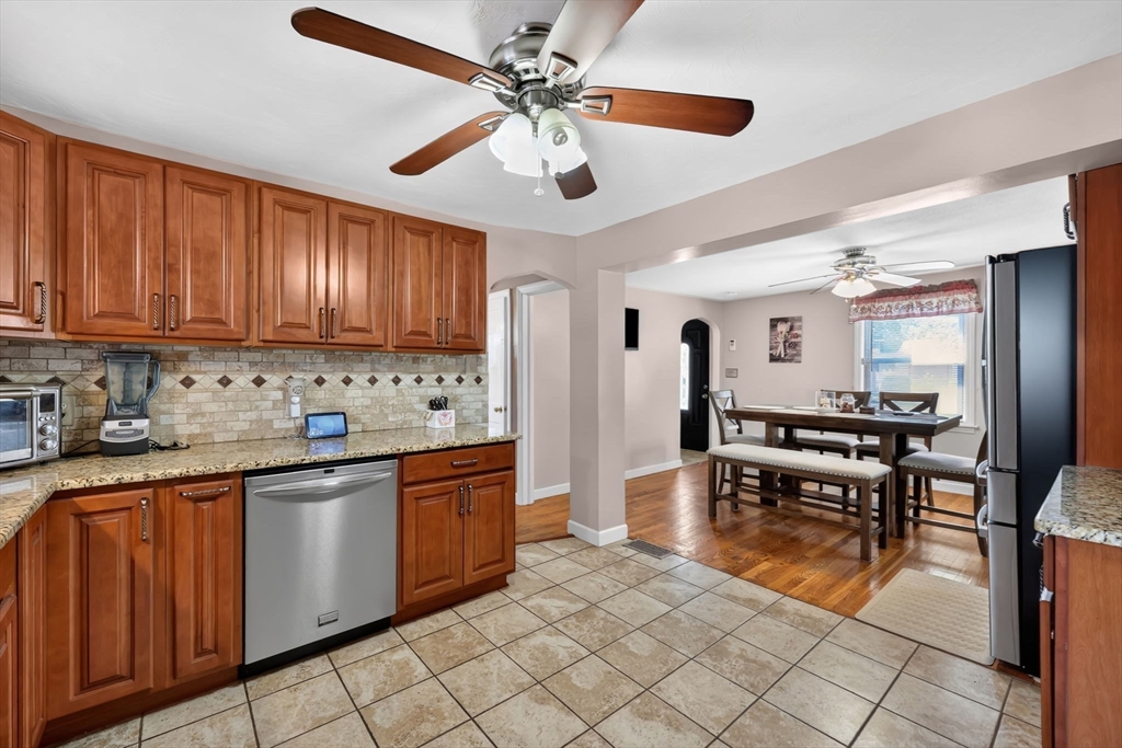 101 Frontenac Street, Chicopee, MA Photo #6