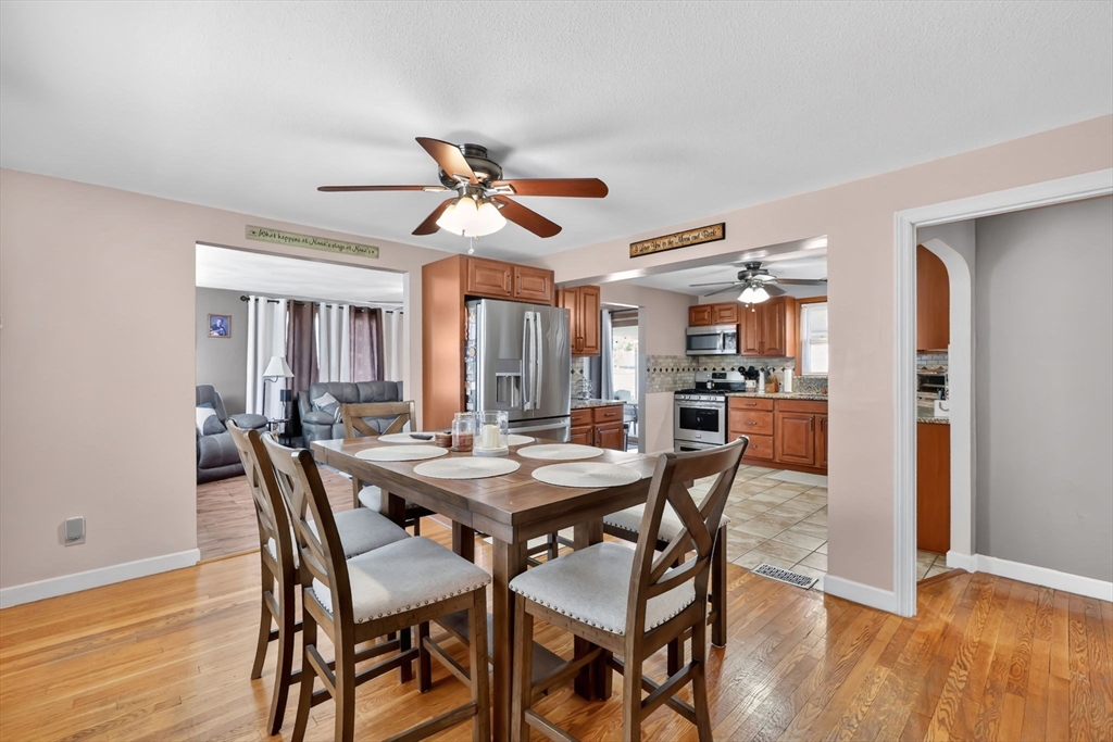 101 Frontenac Street, Chicopee, MA Photo #10