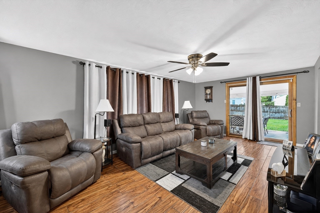 101 Frontenac Street, Chicopee, MA Photo #11