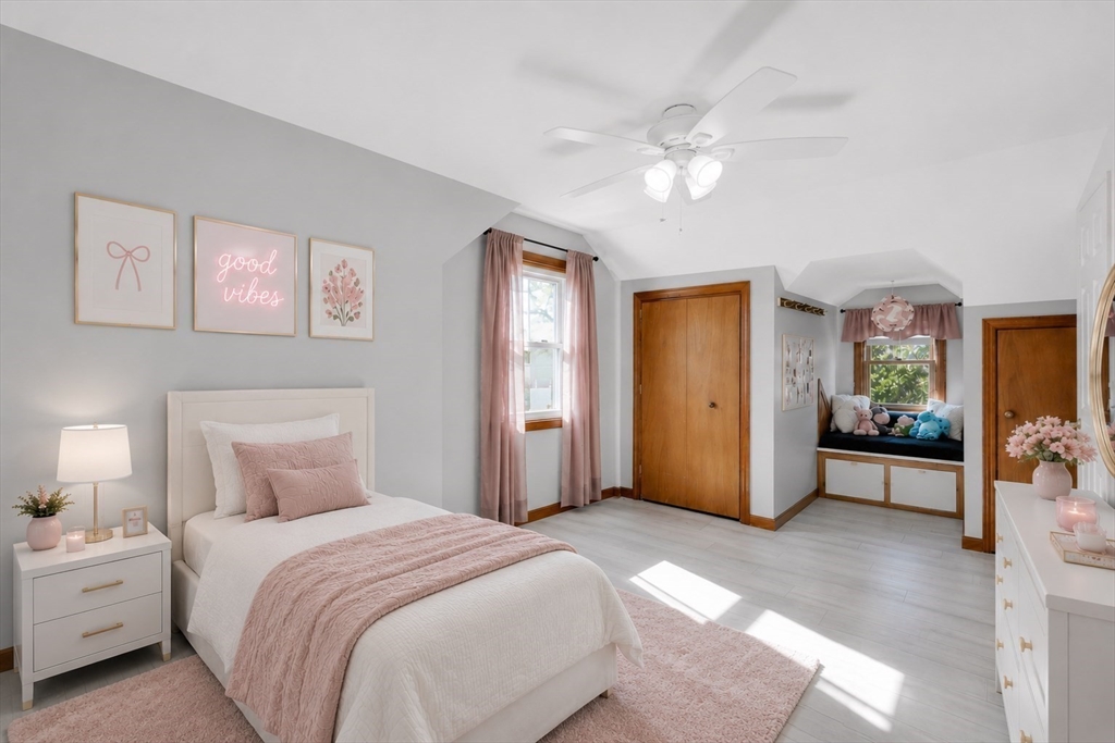 101 Frontenac Street, Chicopee, MA Photo #20