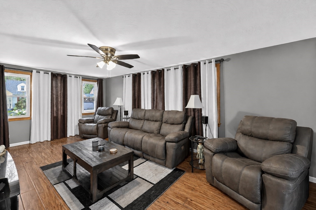 101 Frontenac Street, Chicopee, MA Photo #13
