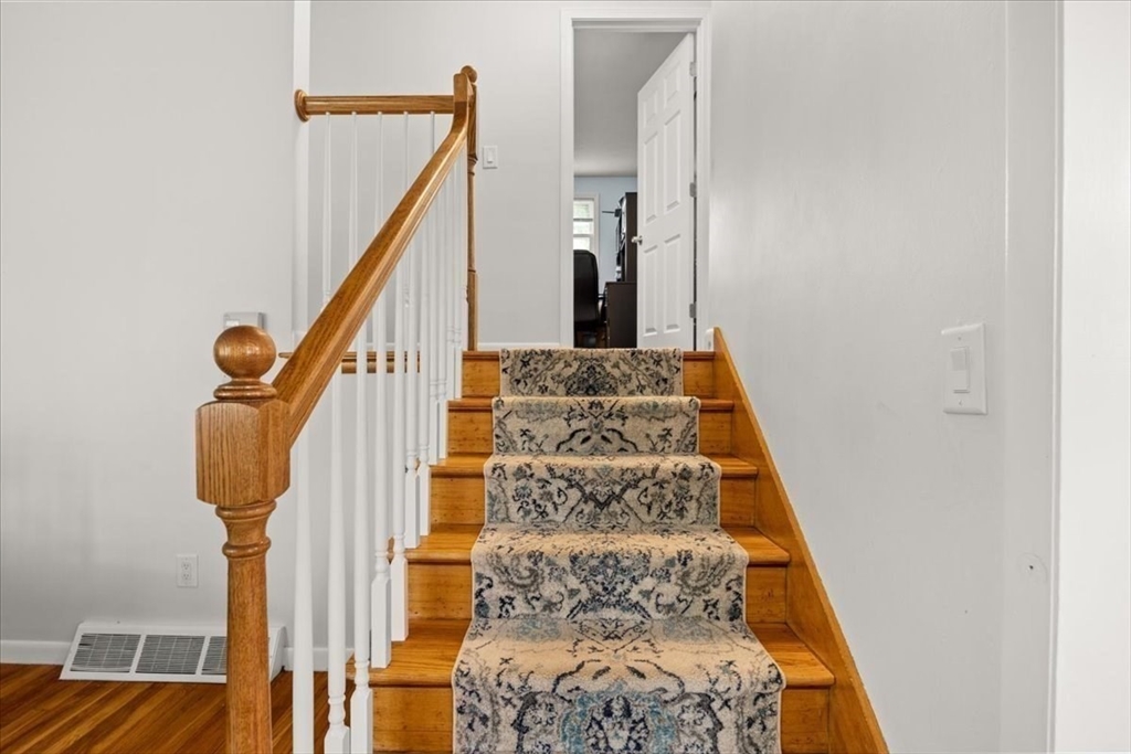 9 Green St, Foxboro, MA, 9 Green St, Foxboro, MA Photo #15