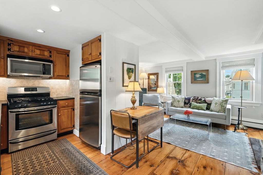 159 Elm St. 1