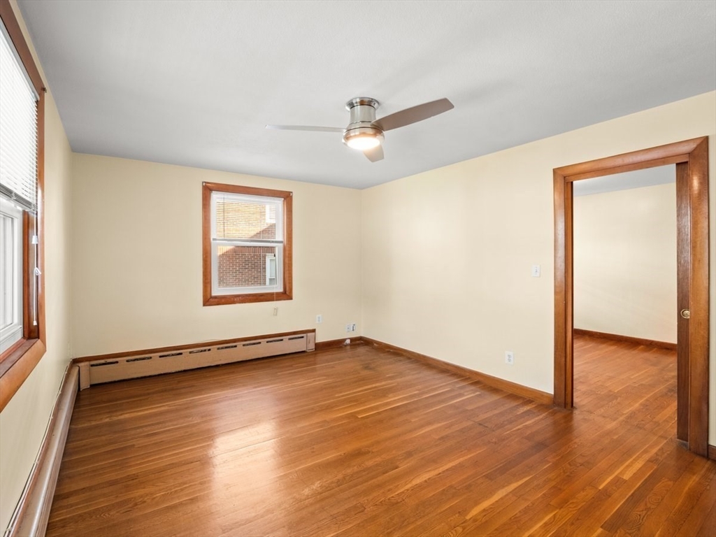 492 Metropolitan Ave