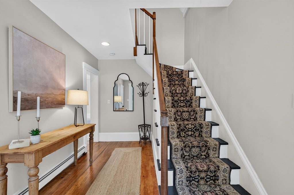 18 Mill St