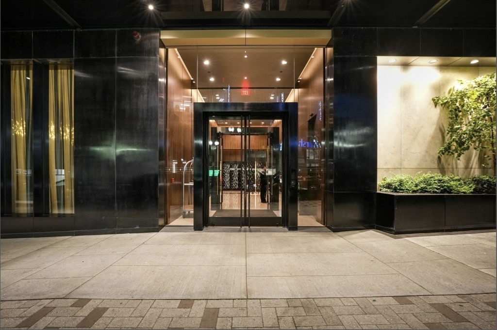 1 Franklin St 4308