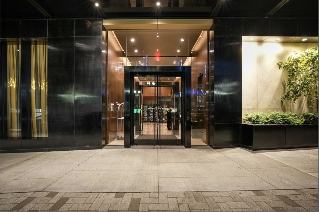 1 Franklin St 4308