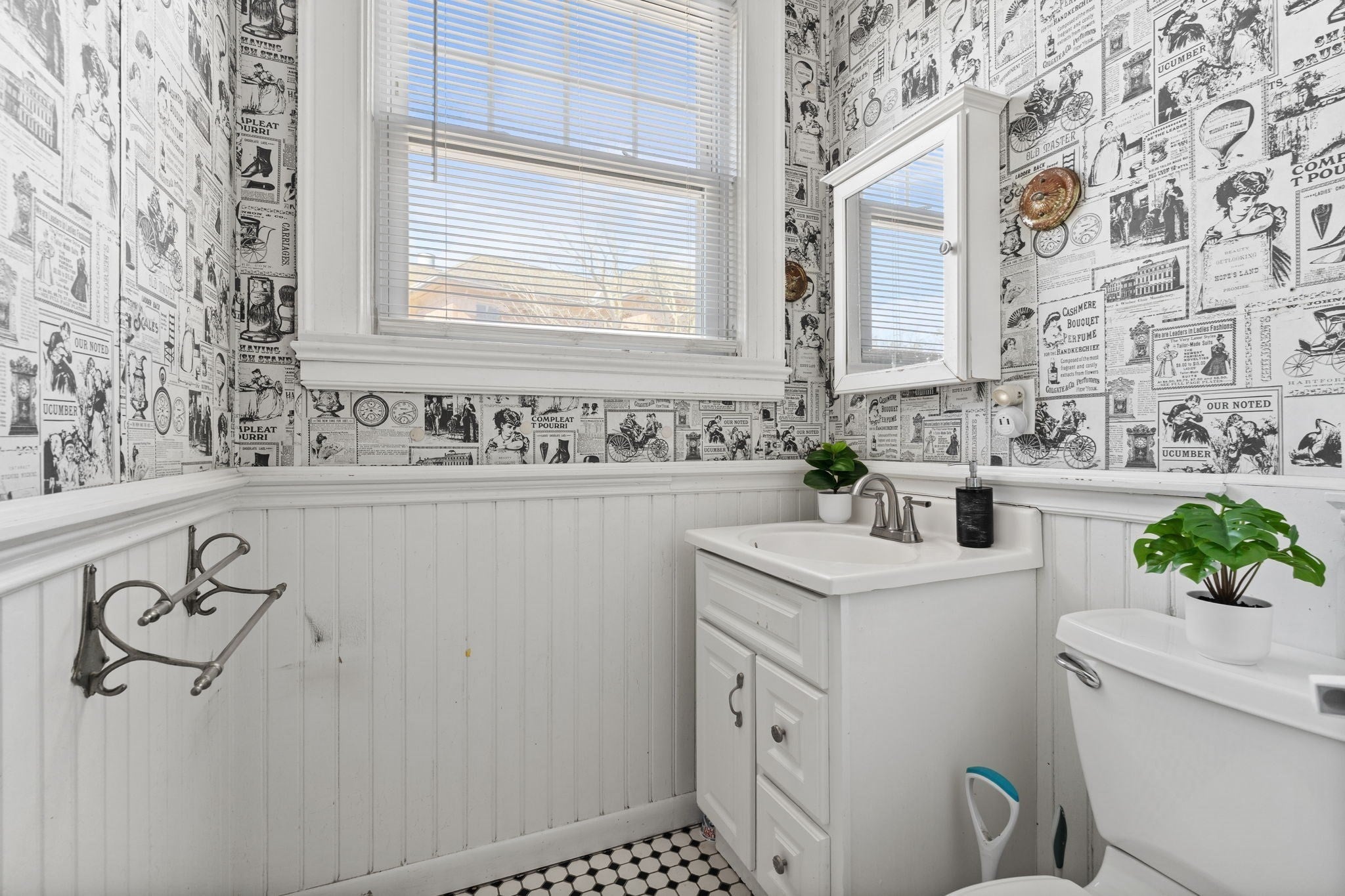 5 Claremont St, Worcester, MA Photo #30
