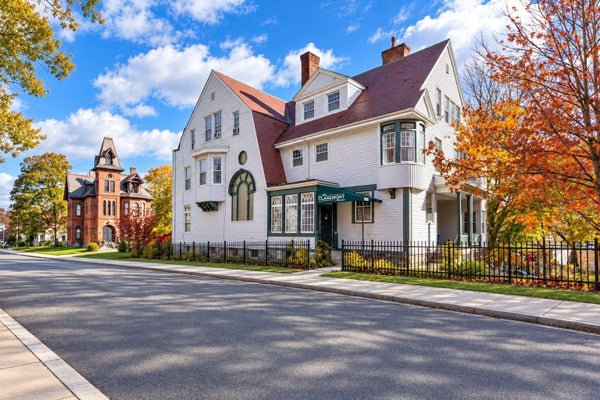 5 CLAREMONT ST, WORCESTER, MA 01610 - Image 328ec00f5594b47df05e38e161c20a9d/2543003246