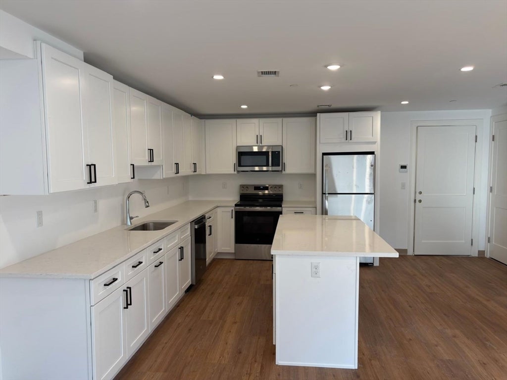 26 Union St #302, Natick, MA, 26 Union St #302, Natick, MA Photo #1
