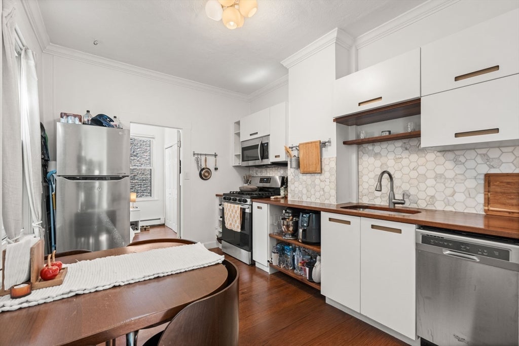 62 North Margin St 3
