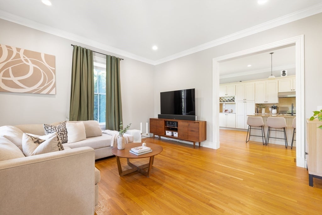 160 Walnut St A