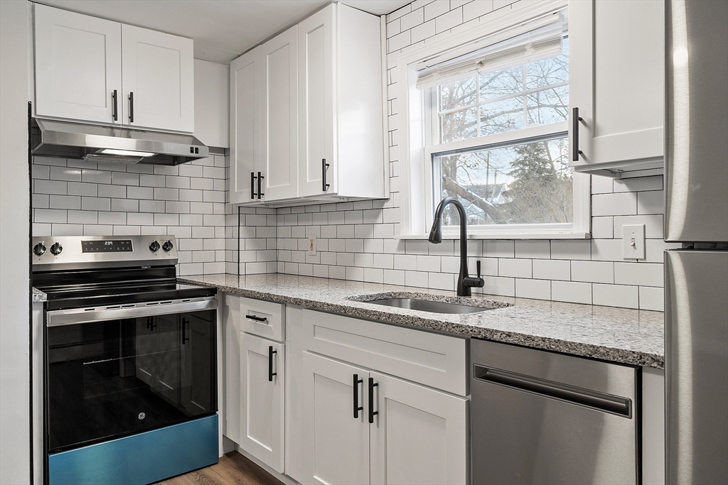 179 Franklin St 4