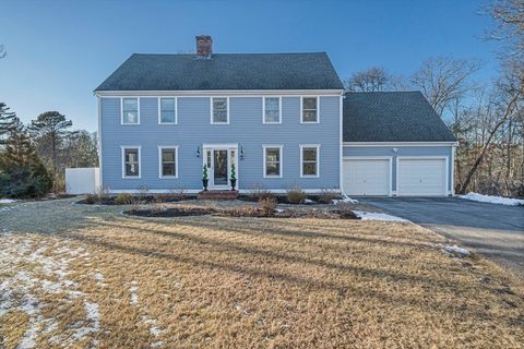 71 Streeter Hill Rd Falmouth MA 02556