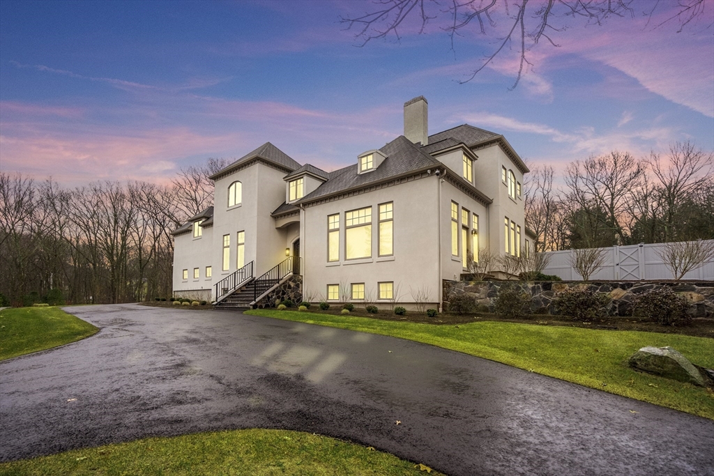 7 Schoolmaster Ln