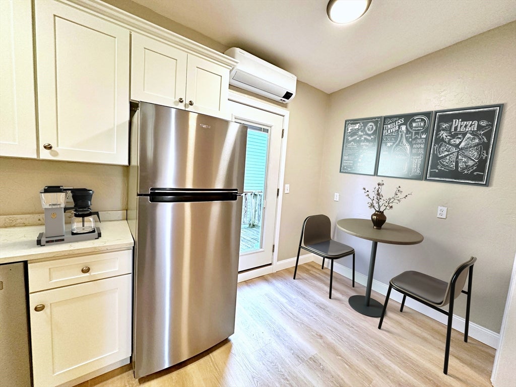 89 Cottage St #2, Boston, MA, 89 Cottage St #2, Boston, MA Photo #2
