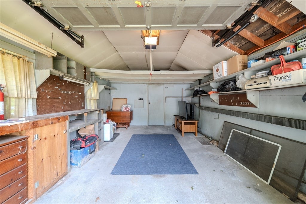 20 Bryant St, Dartmouth, MA, 20 Bryant St, Dartmouth, MA Photo #17