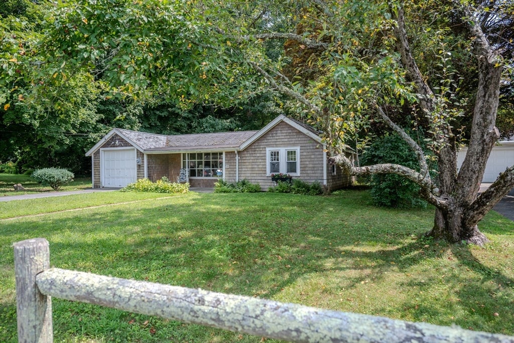 20 Bryant St, Dartmouth, MA, 20 Bryant St, Dartmouth, MA Photo #2