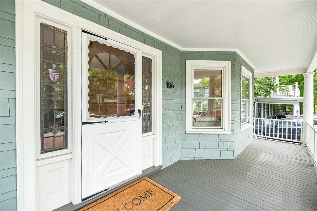 186 Pleasant Street 1