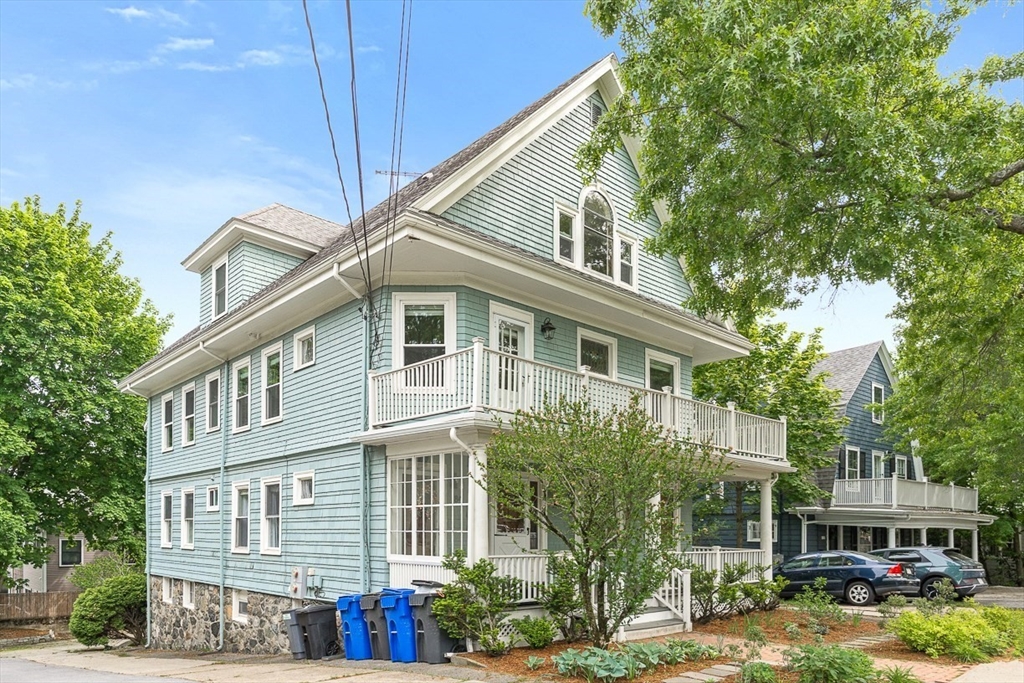 186 Pleasant Street 1