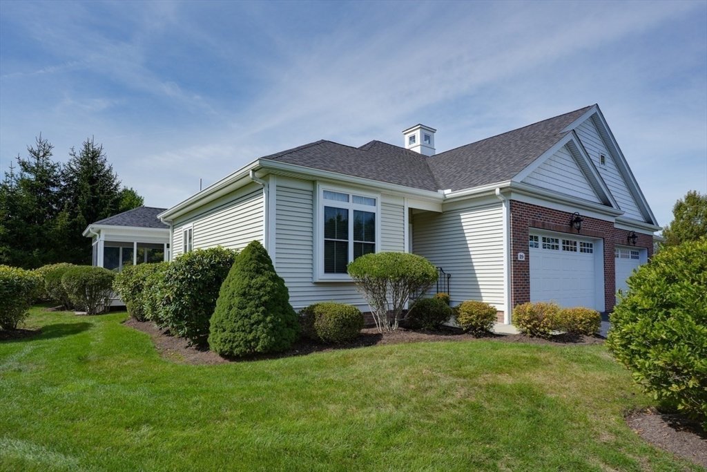 Norfolk, Massachusetts 02056, United States, 2 Bedrooms Bedrooms, ,2 BathroomsBathrooms,Residential,Active,225218