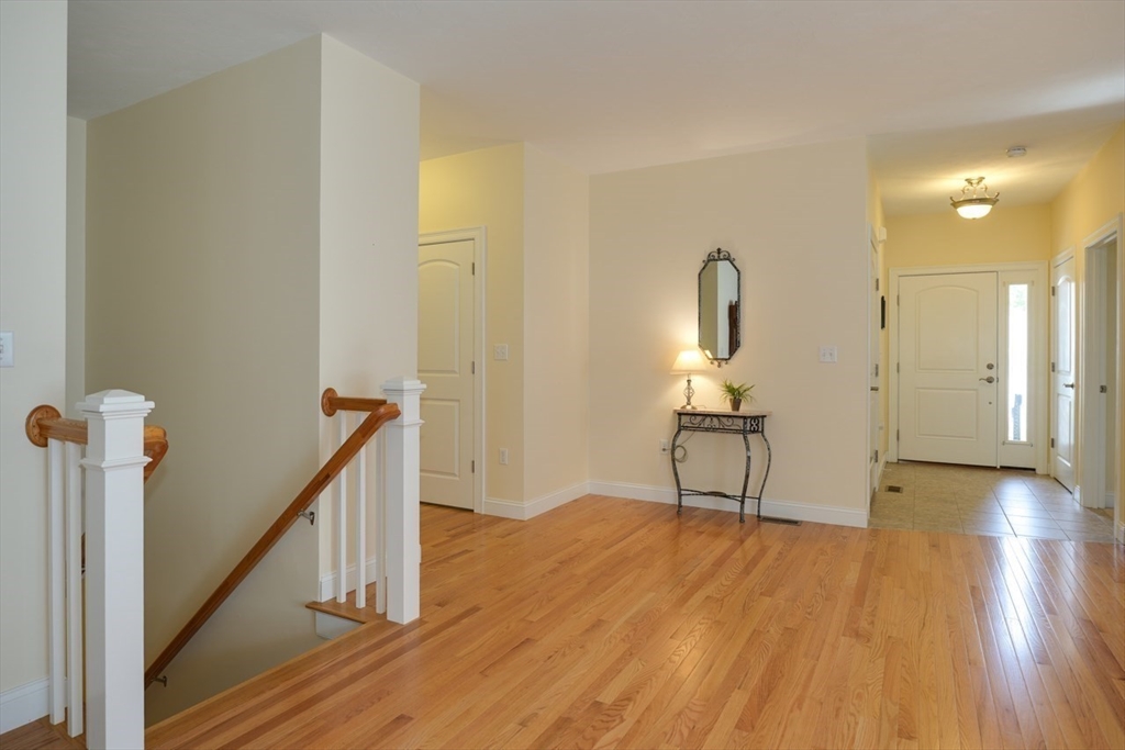 Norfolk, Massachusetts 02056, United States, 2 Bedrooms Bedrooms, ,2 BathroomsBathrooms,Residential,Active,225218