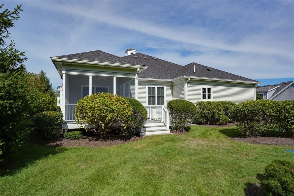 Norfolk, Massachusetts 02056, United States, 2 Bedrooms Bedrooms, ,2 BathroomsBathrooms,Residential,Active,225218