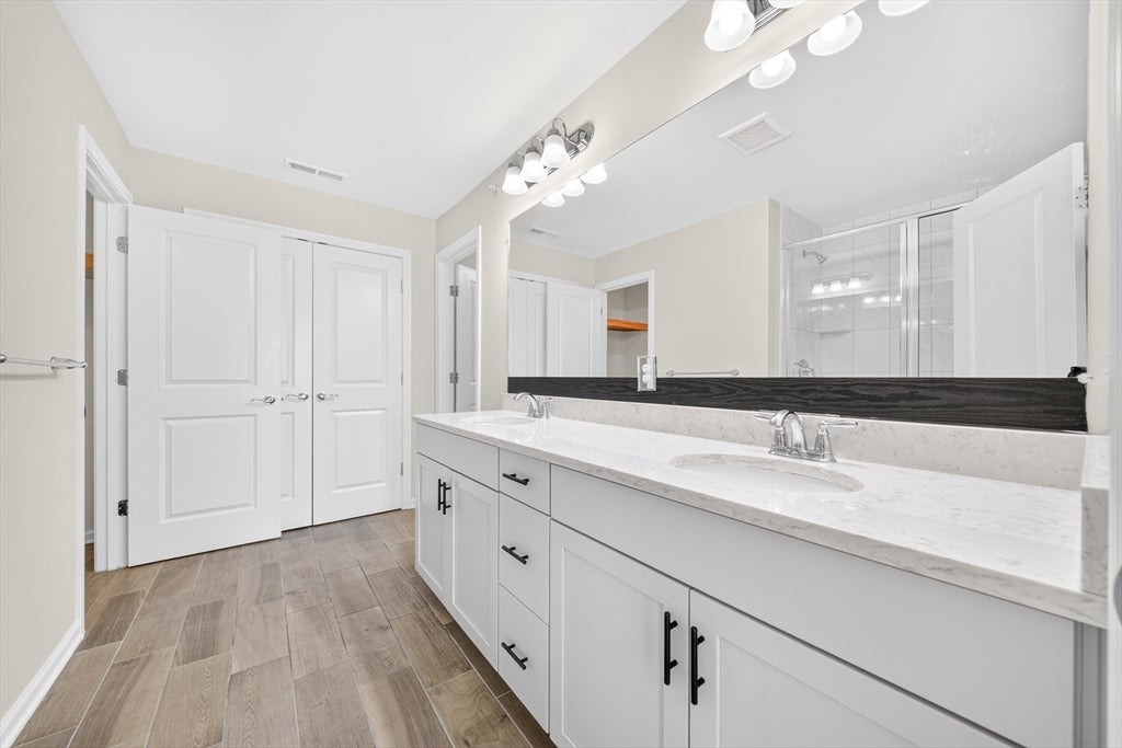 33 Poplar Lane #33, Hopkinton, MA, 33 Poplar Lane #33, Hopkinton, MA Photo #32
