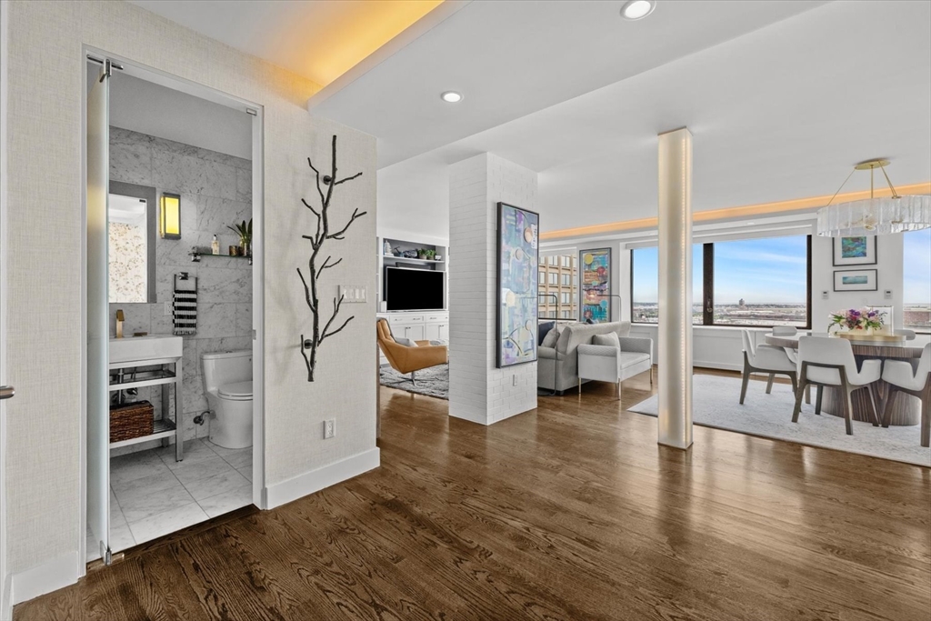 65 East India Row 28 EF