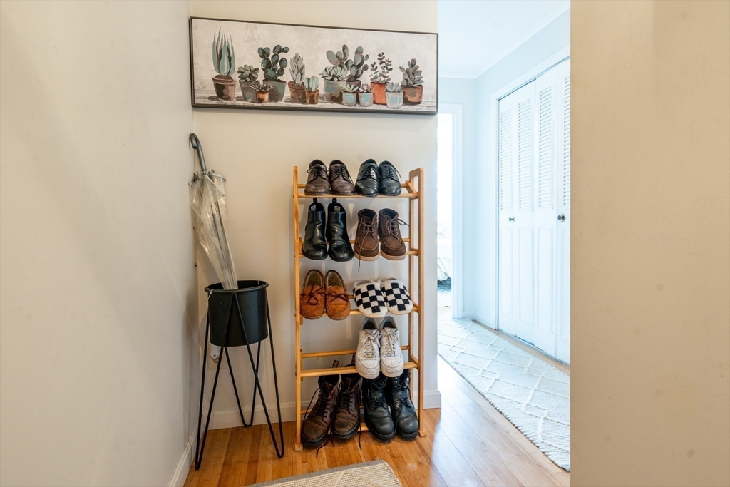 10 Candlewood Ln 2-10